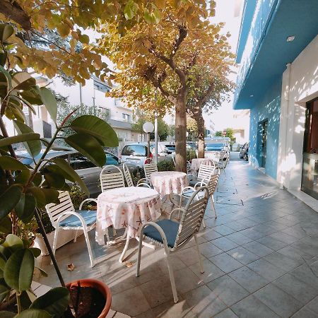 Hotel Marittimo Rimini Buitenkant foto