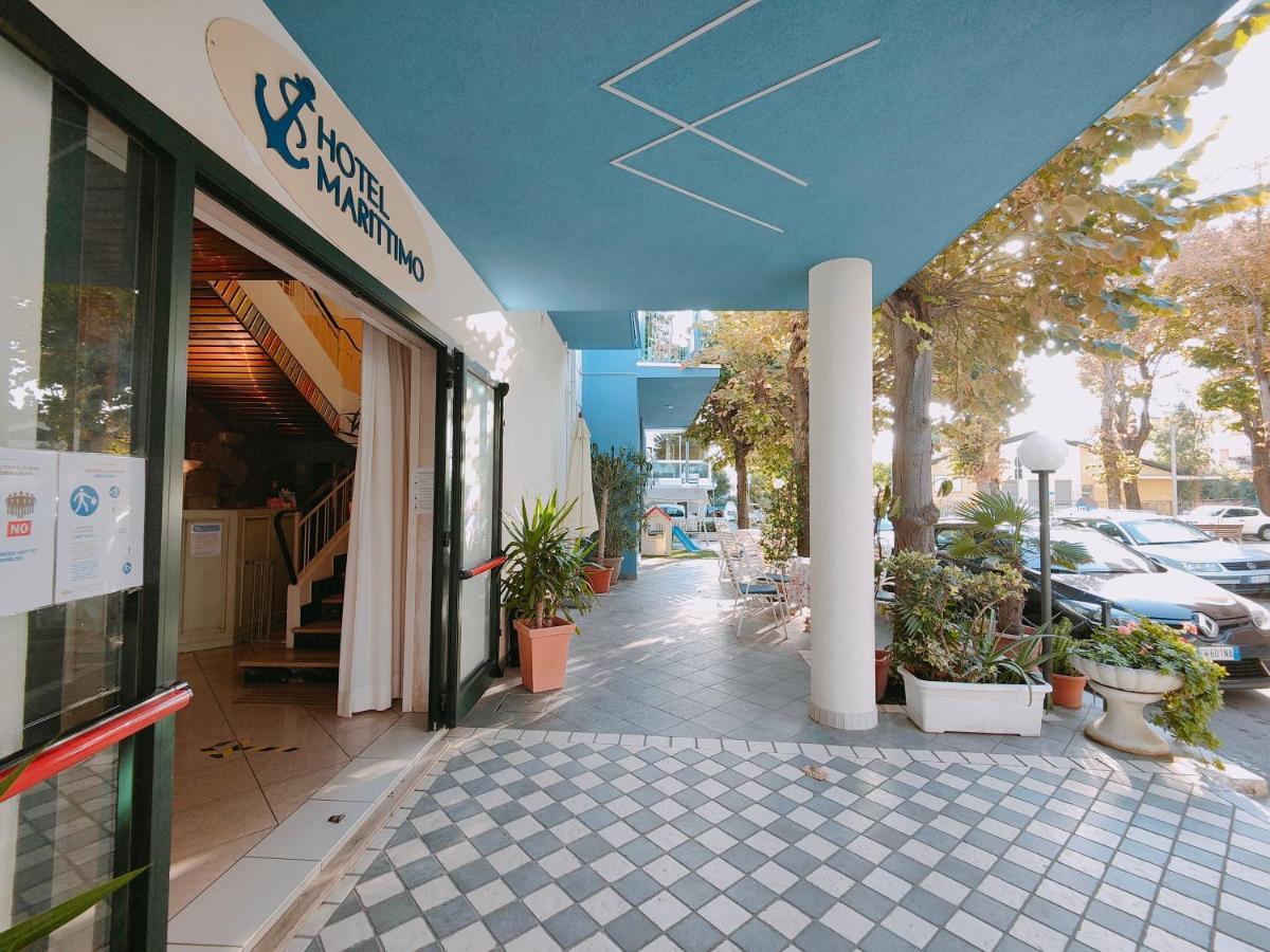 Hotel Marittimo Rimini Buitenkant foto