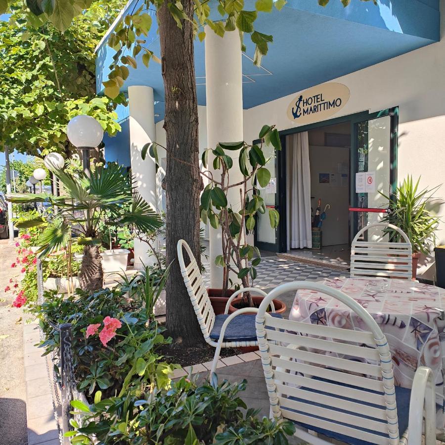 Hotel Marittimo Rimini Buitenkant foto