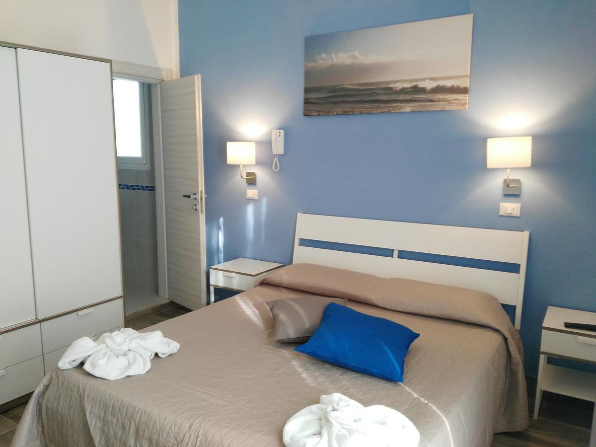Hotel Marittimo Rimini Buitenkant foto