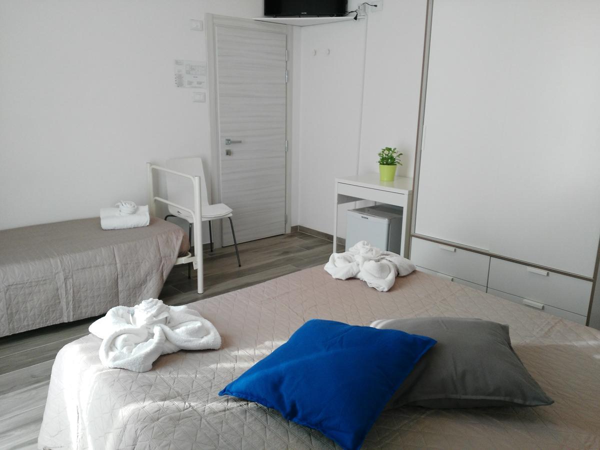 Hotel Marittimo Rimini Buitenkant foto