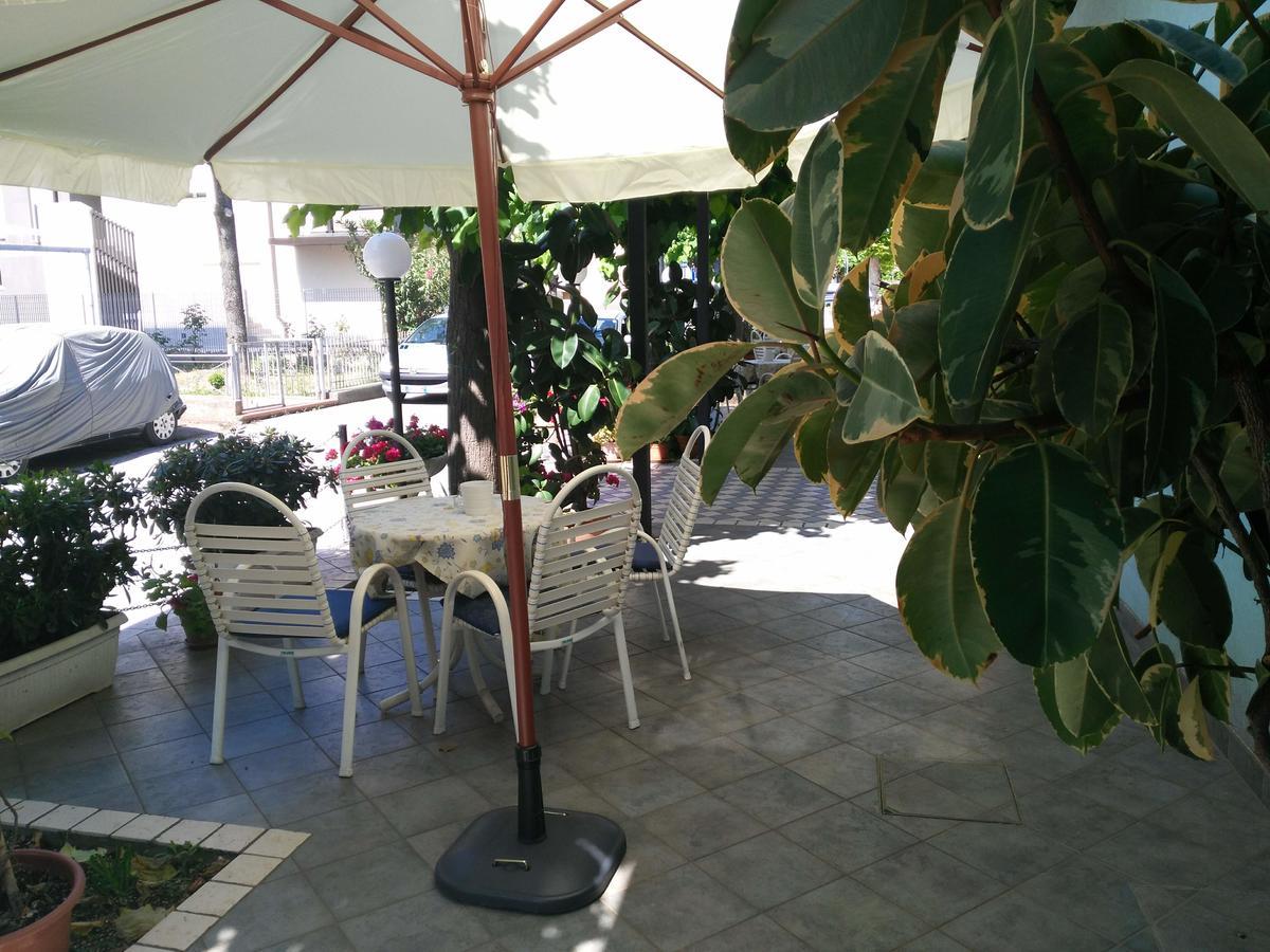 Hotel Marittimo Rimini Buitenkant foto
