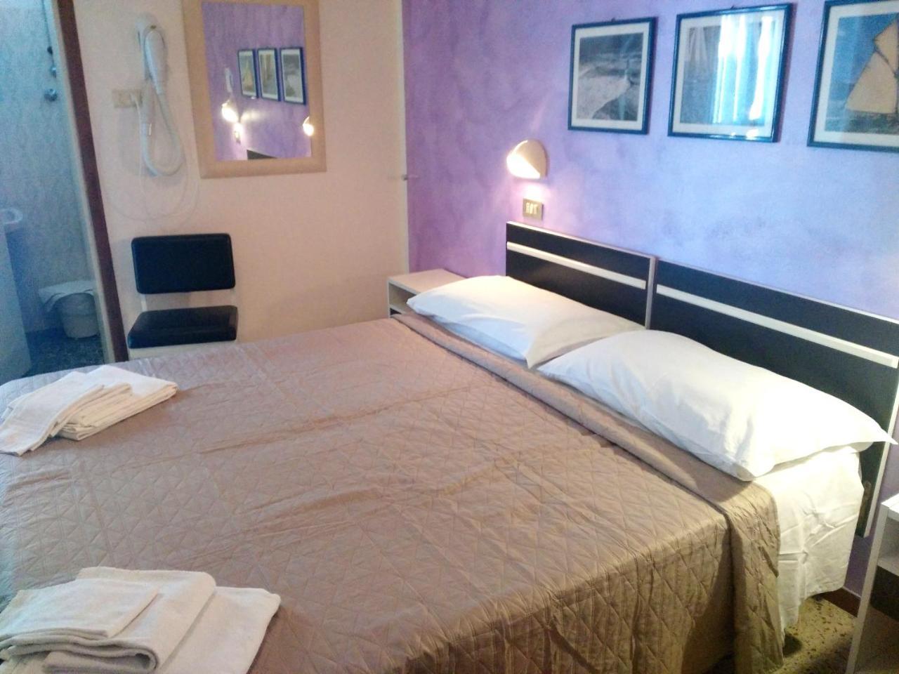 Hotel Marittimo Rimini Buitenkant foto
